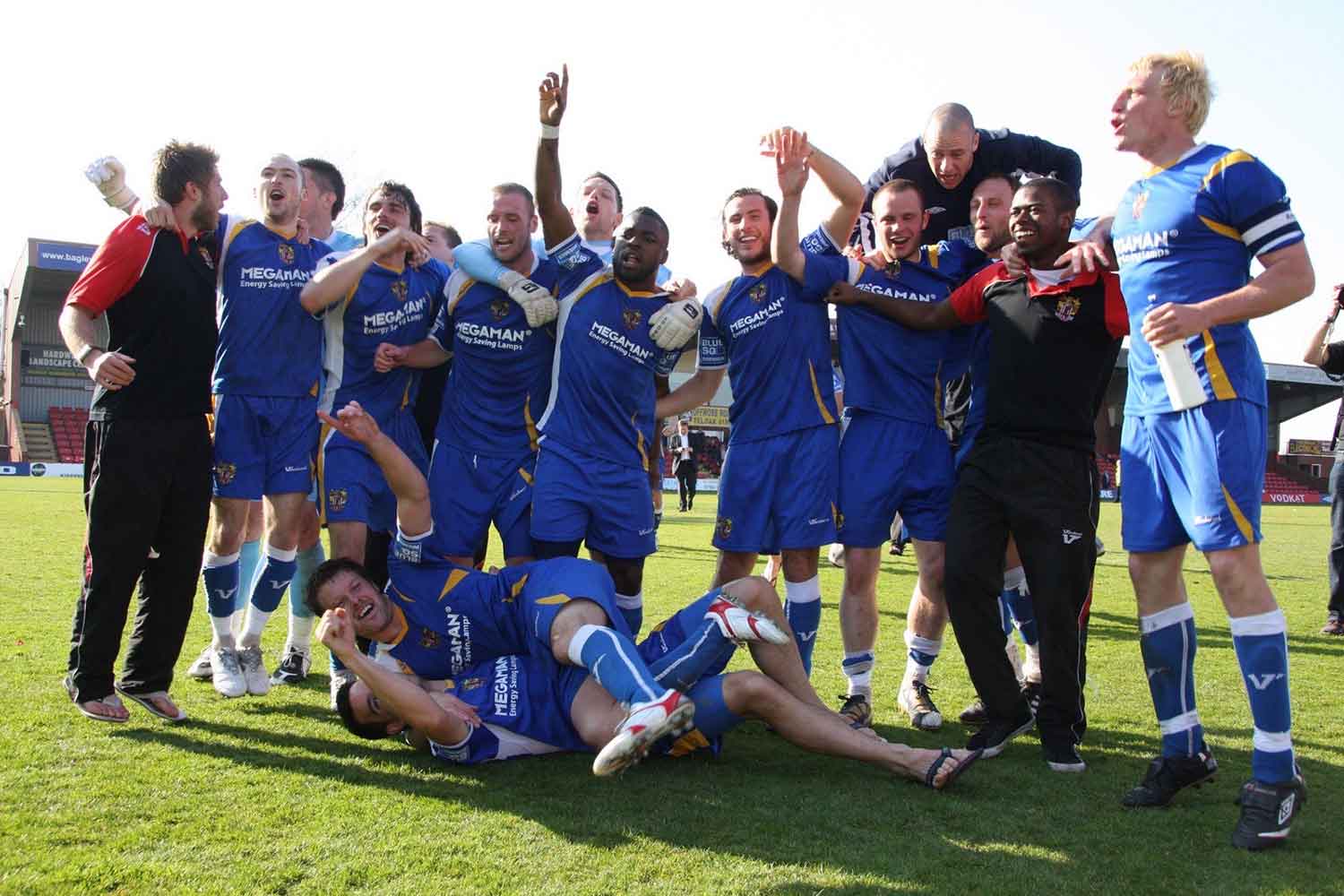 No doubt its detractors will say it's a Pompey knock-off or something like that. It is, however, much more than that