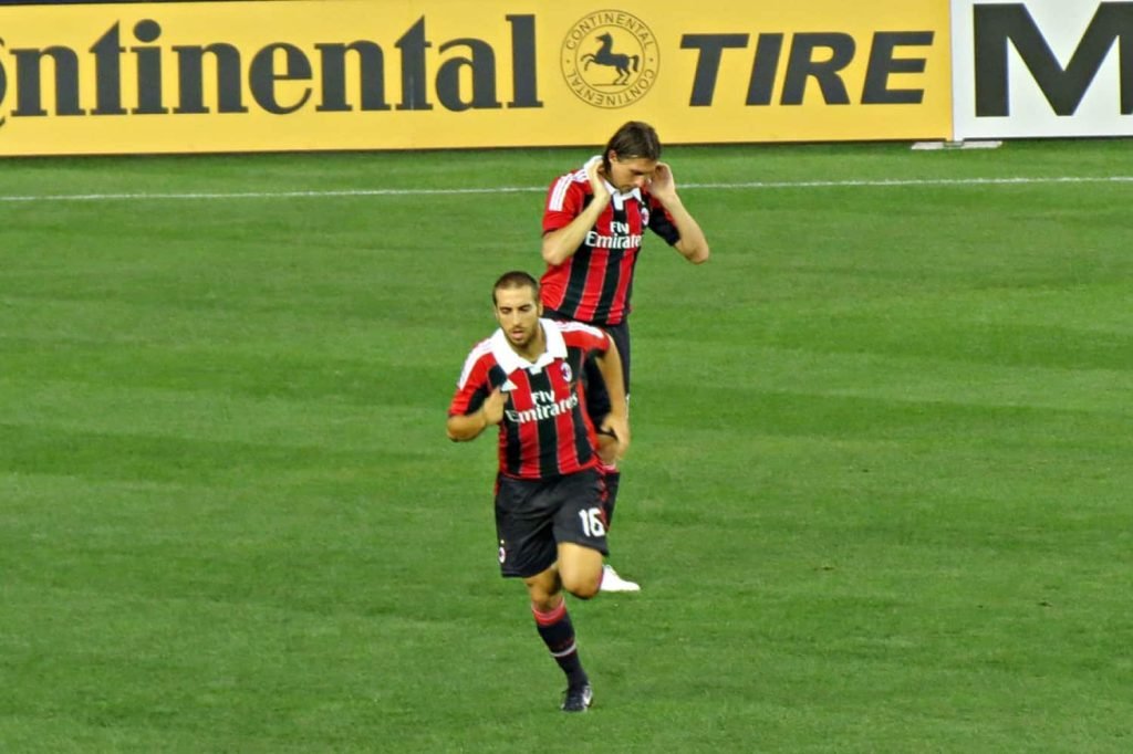 Here are some of our favourite AC Milan players who rocked the Rossoneri jersey; helping to make the club the success they are...