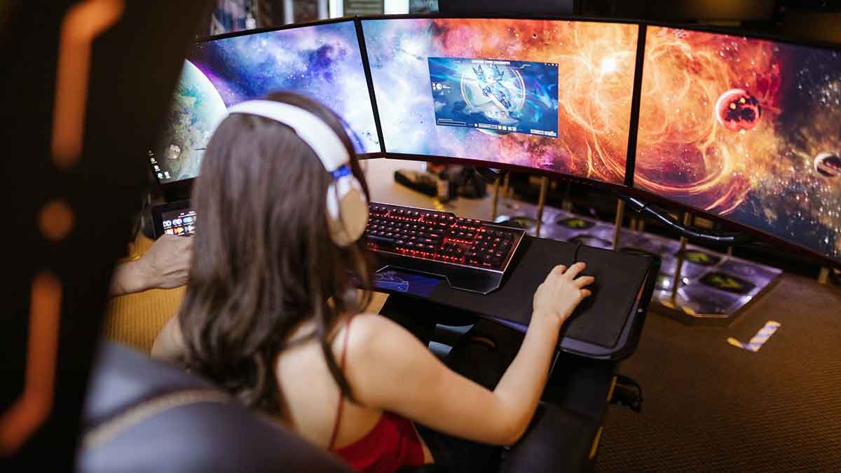 Discover how online gaming– igaming – is embracing diversity, empowering female gamers, and fostering a welcoming, inclusive community.