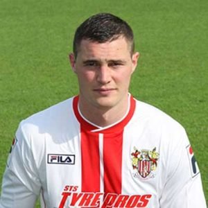 A tenacious, tough-tackling midfielder, the arrival of Darren Murphy during the 2008-9 campaign added some steel when it was needed most
