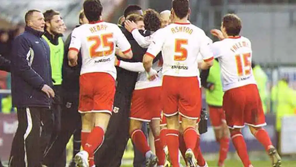 it fell to skipper Robbo to lead us – and that he did. Our first game in the post-GW era saw us deliver a 5-1 victory at Rochdale